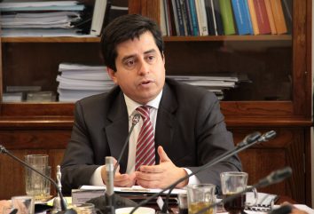 Senador Araya: “El gobierno no puede seguir escondiendo la grave crisis de desempleo que existe en la Región de Antofagasta”